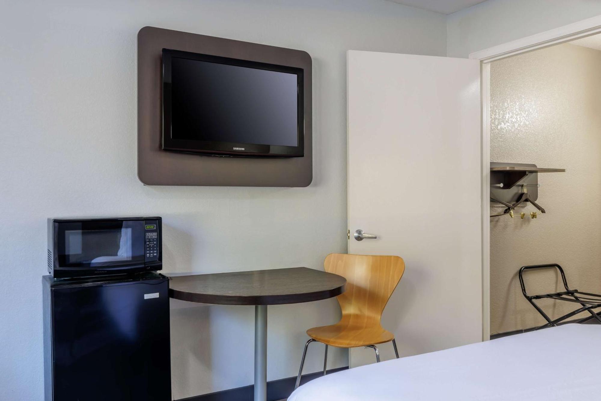 Motel 6 Елизабеттаун Екстериор снимка